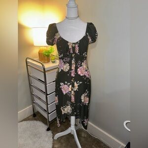 Floral trendy green dress, viral bodycon, flattering fit - size small